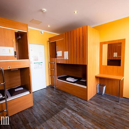 Do Step Inn Central - Self-Service-Hostel Viena Exterior foto