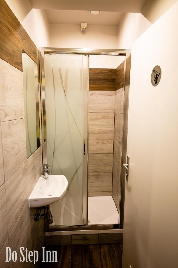 Do Step Inn Central - Self-Service-Hostel Viena Exterior foto