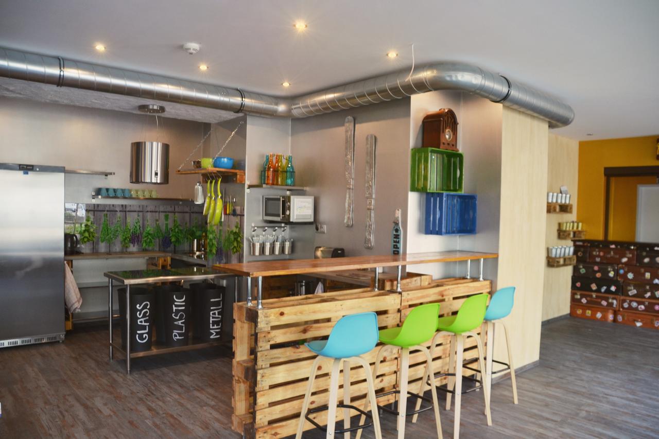 Do Step Inn Central - Self-Service-Hostel Viena Exterior foto