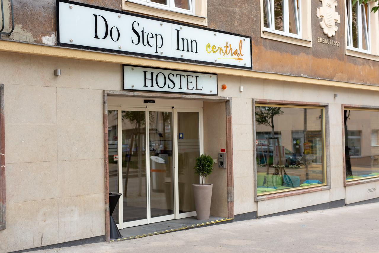 Do Step Inn Central - Self-Service-Hostel Viena Exterior foto